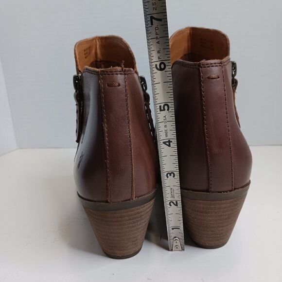 Frye Women's size 8M Leather Double Zip Ankle Boot - Picture 7 of 11
